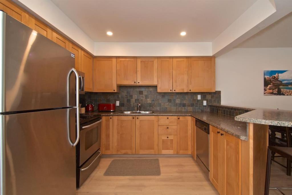 Powderhorn By Whistler Blackcomb Vacation Rentals Eksteriør bilde
