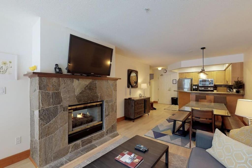 Powderhorn By Whistler Blackcomb Vacation Rentals Eksteriør bilde